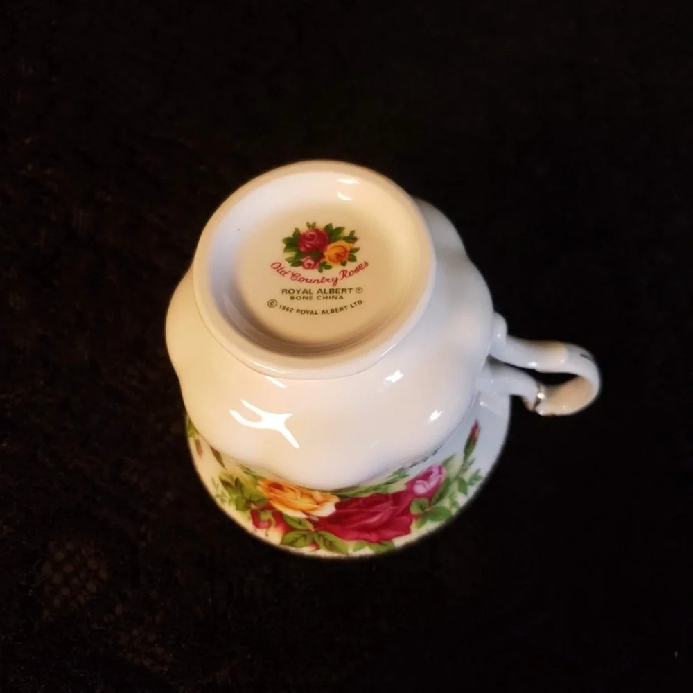 Royal Albert Bone China, 